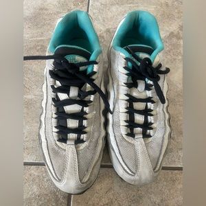 Nike Air - white, black and teal, size 4Y - great condition